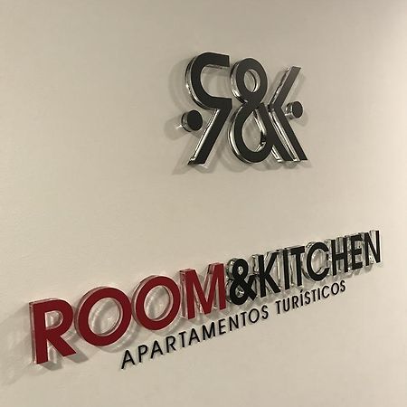 Room And Kitchen Bilbau Exterior foto