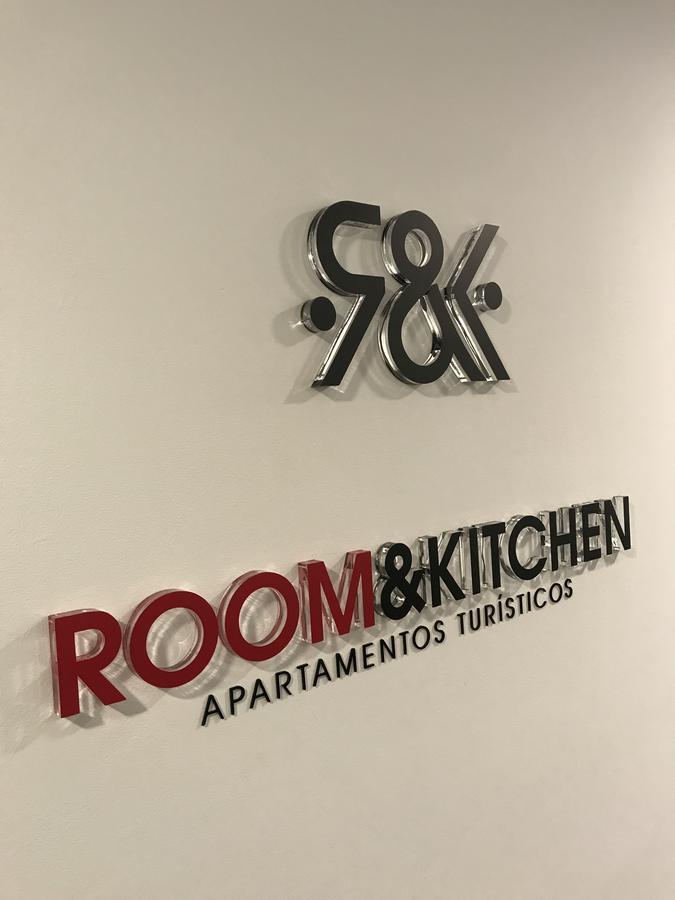 Room And Kitchen Bilbau Exterior foto